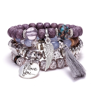 Bracelet à breloques 'Je t'aime' avec ailes et perles à franges pour femme - Nouvelle collection tendance - Product Image 1