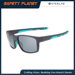 Diseño moderno Gafas de sol personalizadas UV400 Crystal Clear Casual Moda Gafas de Sol para hombres - Product Image 5