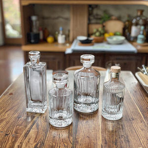 Vecchio stile <span class=keywords><strong>whisky</strong></span> Decanter Set con moderni bicchieri di cristallo e tappo di gomma per la tua <span class=keywords><strong>collezione</strong></span> di <span class=keywords><strong>whisky</strong></span> - Product Image 3