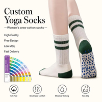 Chaussettes de yoga et de Pilates personnalisées en coton antidérapantes de haute qualité, jacquard, séchage rapide, respirantes, absorbant la transpiration, avec grip, pour le printemps