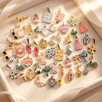 Breloques en émail en acier inoxydable, série Cœur Amour, pendentifs mignons pour lunettes, bikinis, vêtements, chapeaux, tasses, appareils photo, jouets