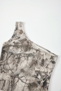 توب نسائي صيفي جديد بتصميم عصري وكتف مائل بنمط التمويه، قصير وضيق وقابل للتنفس، مناسب لأسلوب الهيب هوب - Product Image 5