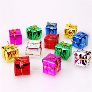 Décorations pour arbre de Noël, packs cadeaux holographiques de Noël, packs cadeaux holographiques de 2,5 mm (12 pièces par pack), petits - Product Image 1