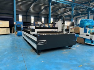 1000W 2000W 3KW thiết bị sợi quang <span class=keywords><strong>CNC</strong></span> Lazer cắt carbon sợi kim loại máy cắt <span class=keywords><strong>laser</strong></span> cho tấm thép không gỉ - Product Image 2