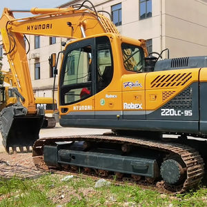 Excavatrice Hyundai 220LC-9S d'occasion en bon état pour la construction et le terrassement - Product Image 1