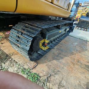 Mini pelleteuse CAT 306E2 d'occasion-pelleteuse compacte de 5.8 tonnes, originale du Japon, idéale pour l'aménagement paysager et les petites constructions - Product Image 5