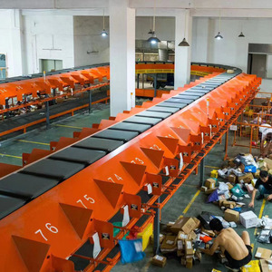 Hậu cần thương mại điện tử bưu kiện phân loại Hệ thống băng tải vòng chéo vành đai máy để phân loại các gói - Product Image 1