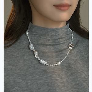 Collier en perles de poisson baroque naturelles, luxe léger, chaîne de clavicule pour jeunes adultes, pour les pulls d'automne, conçu pour le confort - Product Image 3