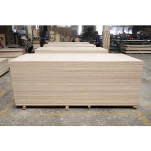 Plateforme en contreplaqué de bois de caoutchouc 100% vietnamien (LVD, LVB) avec surface plane en bouleau, poncée des deux côtés, style moderne - Product Image 1