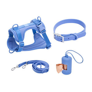 Nuovo Set di Guinzaglio e Pettorina per Cani in <span class=keywords><strong>PVC</strong></span> a Quattro Pezzi per Piccoli Cani - Product Image 6