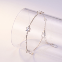Bracelet chaîne empilable en argent sterling 925 style minimaliste avec cinq pierres en zircon cubique pour femmes et jeunes filles - Vente en gros