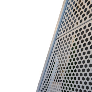 Fabricant de premier plan, personnalisé pour l'industrie, maille perforée en aluminium antidérapante de haute qualité, métal soudé décoratif - Product Image 1