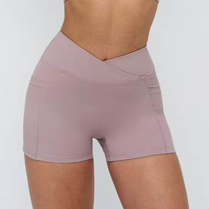 Shorts de yoga taille haute effet ventre plat en tissu Bare Feel, avec taille croisée, pour le yoga, la course en extérieur et l'équitation - Product Image 6