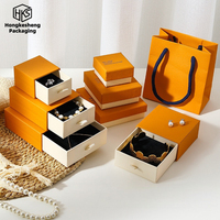 Boîte à bijoux en carton avec logo personnalisé, boîte d'emballage pour bijoux en papier faite à la main, boîte à bijoux pour collier, bague, boucles d'oreilles, bracelet