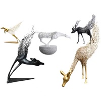 Art déco Sculpture de vache Pop Art moderne Sculpture décorative en acier inoxydable à vendre