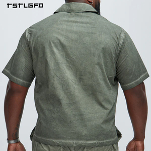 ชุดเซ็ตเสื้อเชิ้ตคอปกพับติดกระดุมและกางเกงขาสั้นคาร์โก้ผ้าฝ้ายแท้ 100% ทรงพลัสไซส์ ล้างสีแบบแอซิดวอช สำหรับผู้ชาย ผลิตตามแบบ OEM - Product Image 3