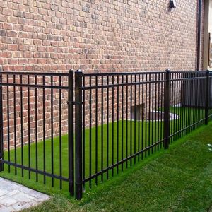 Clôture <span class=keywords><strong>tubulaire</strong></span> en acier à sommet plat, solution de clôture en acier durable et nécessitant peu d'entretien pour parcs d'attractions, patios et communautés - Product Image 1