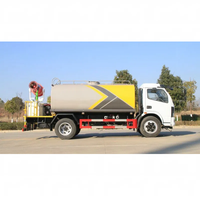 Camion de lutte contre la poussière routière Dongfeng 4X2 de 8,8 m³ équipé d'un pulvérisateur télécommandé de 30 m