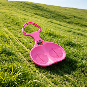 Bestseller Rosa Handgeführte Ski-Gleitplatte mit Anti-Rutsch-Streifen-Design Tragbarer Kunststoff-Schlitten für Rasen, Sand, Schnee Kinder-Outdoor-Spiel - Product Image 1
