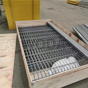 Barrera <span class=keywords><strong>de</strong></span> Seguridad Reforzada 358 con Púas <span class=keywords><strong>de</strong></span> Dientes <span class=keywords><strong>de</strong></span> Tiburón Superiores y Poste <span class=keywords><strong>de</strong></span> Manivela, Malla Anti-escalada para Máxima Defensa Perimetral - Product Image 6