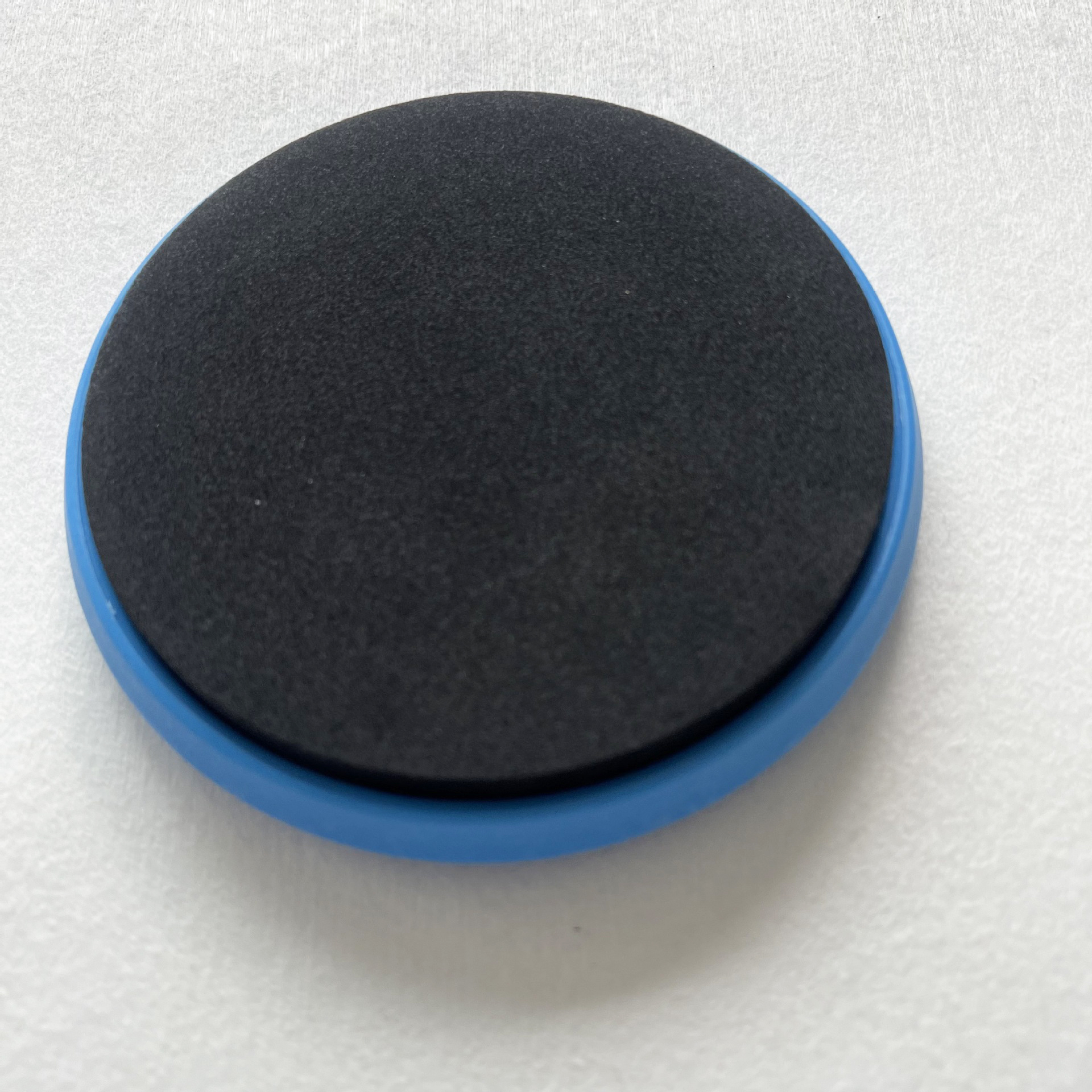 Azul oscuro