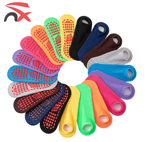 Nuevo diseño personalizado trampolines antideslizante tobillo <span class=keywords><strong>Yoga</strong></span> Calcetines antideslizantes para niños y niñas - Product Image 1