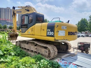 รถขุดไฮดรอลิกแบบตีนตะขาบ Komatsu PC220 มือสอง น้ำหนัก 22 ตัน พร้อมเครื่องยนต์และปั๊ม  ประวัติการใช้งานครบถ้วน เหมาะสำหรับงานก่อสร้างและเหมืองแร่ - Product Image 3