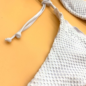 ชุดบิกินี่ผู้หญิงคุณภาพสูง 1 ชิ้น ลายจุด วีสตริง บราไมโคร ไซส์ใหญ่ เซ็กซี่ ทรงสามเหลี่ยม บริการ OEM ด้านหน้า - Product Image 4