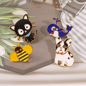 Spilla Moderna in Lega <span class=keywords><strong>di</strong></span> Zinco con Goccia d'<span class=keywords><strong>Olio</strong></span>, Stile Europeo Americano, Design Animale Creativo (<span class=keywords><strong>Balena</strong></span> Blu, Cane, Ape) per Collare, Festa del Papà - Product Image 4