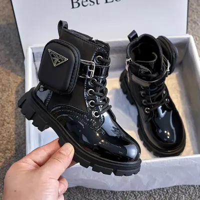 Hot selling side zipper new fashion leather boots for girls boots with black cool small bag