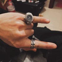 Montre à doigt vintage punk rétro, bracelet élastique, cadran numérique, quartz, argent, géométrique, mini montre à doigt pour hommes et femmes
