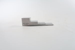 Bloque de Calibración de 4 Pasos y Bloque de Prueba UT de Aluminio 6063 de 2.5-5-10-20mm para Medidor de Espesor Ultrasónico - Product Image 3