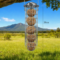 Comedero para Pájaros Personalizado JH-Mech, Estructura Cilíndrica Vertical, Tapa Metálica en Forma de Domo, Capacidad para hasta 5 Bolas de Grasa, Comedero Metálico para Pájaros