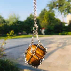 Hete Nieuwe Aankomst 18K Goud Zilver Healing Energie Crystal Hanger Amethist Pocket Tuimelt Steen Rvs Net Geweven Ketting - Product Image 3