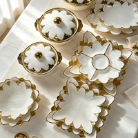Assiette en céramique de luxe en forme de fleur, compartimentée, ronde, en porcelaine blanche, pour mariage, écologique, pour servir des fruits, des en-cas, vaisselle de table