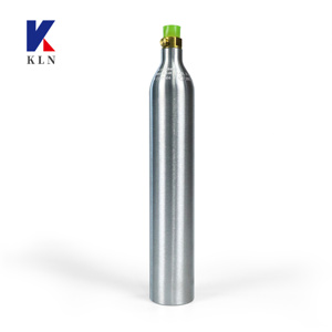 Cilindro de CO2 de Aluminio KELONI de 0.6L, Tanque de Gas de Alta Pureza de 166.7 Bar para Uso Médico, Estético y en Terapia de Carboxiterapia - Product Image 4