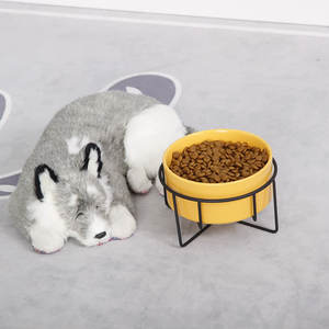 Gamelle d'eau classique arrondie en <span class=keywords><strong>porcelaine</strong></span> écologique à <span class=keywords><strong>prix</strong></span> compétitif, design graphique personnalisé, gamelle industrielle simple pour chien - Product Image 1