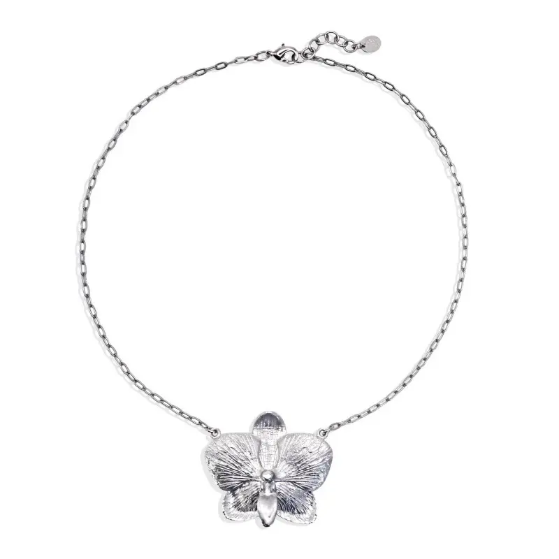 สร้อยคอเหล็กกล้วยไม้