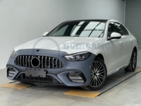 Kit carrosserie pour Mercedes Benz Classe C W206 Mise à niveau vers le style C63 AMG, y compris diffuseur de pare-chocs arrière et échappement arrière.
