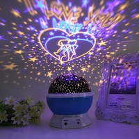 Luz de Noche Creativa para Navidad con Proyección de Cielo Estrellado y Efecto de Ensueño, Cuerpo de ABS, para Uso Doméstico Romántico, Venta al por Mayor de Fábrica, con Enchufe y Batería