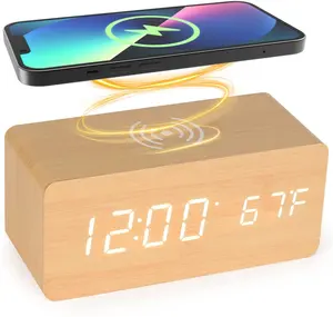 Reloj despertador digital LED de madera, dispositivo de mesa con carga inalámbrica para teléfono, regalo promocional, logo personalizado, nuevo diseño de escritorio