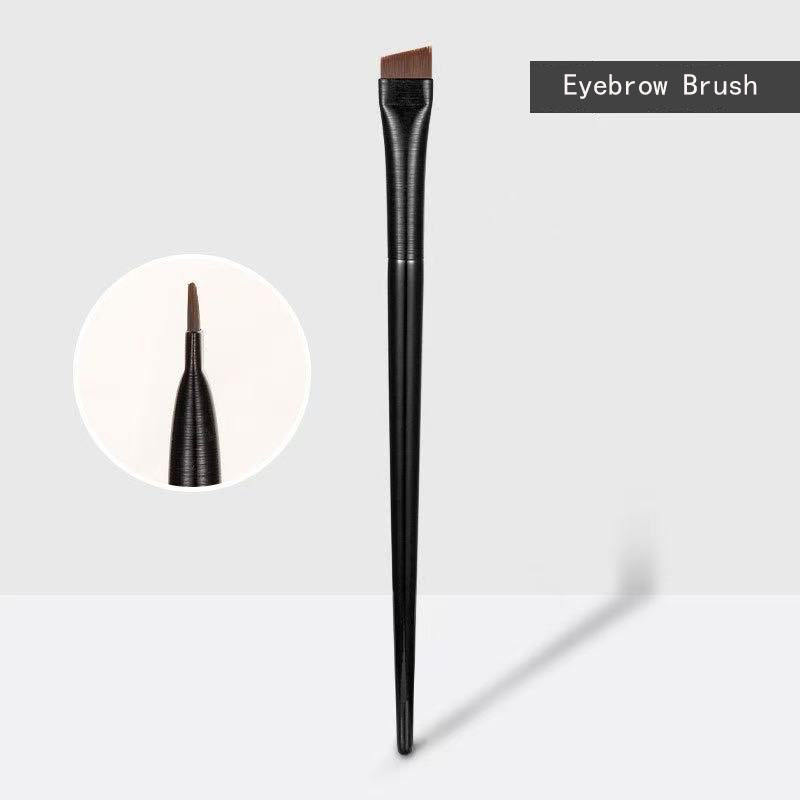 Brosse à sourcils en biais arrière