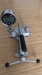 Handgehaltene Druckpumpe Tragbare Gasdruckquelle Kalibrierungsgerät Relais-Kalibrator Messgerät ZC-YFQ-118Q - Product Image 4