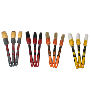 Brosse de détaillage automobile en poils naturels bruns de haute qualité pour le <span class=keywords><strong>nettoyage</strong></span> <span class=keywords><strong>intérieur</strong></span> <span class=keywords><strong>et</strong></span> <span class=keywords><strong>extérieur</strong></span> des voitures avec manche plat en caoutchouc - Product Image 3