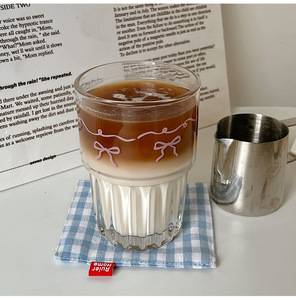 Mignon Verre Rose Nœud Papillon Style Ins Dessin Animé pour Jus Froid, Lait, Café et Petit-Déjeuner - Product Image 4