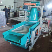 Machine industrielle de retrait des tiges de raisins pour la suite de traitement des raisins