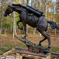 Grande statue de cheval extérieure Sculpture animale Technique de coulée sur le thème des anges en métal