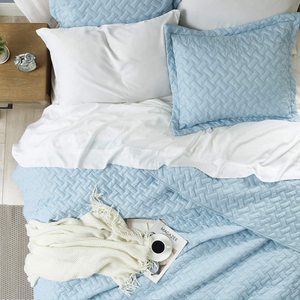Copriletto Trapuntato Azzurro per Letto Singolo, Matrimoniale, Queen e King con Federe Coordinate - Product Image 6