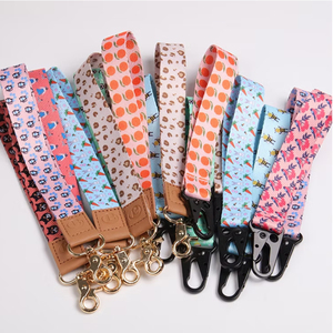 オリジナルデザインのカスタム織りプリントアニメリストストラップカラビナキーホルダー - Product Image 1