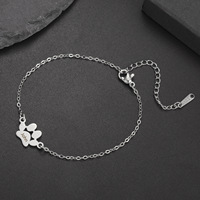 Bracelet en acier inoxydable 304 pour femmes, personnalisable avec gravure au laser, pendentif patte de chat, idéal pour l'exportation et les cadeaux.
